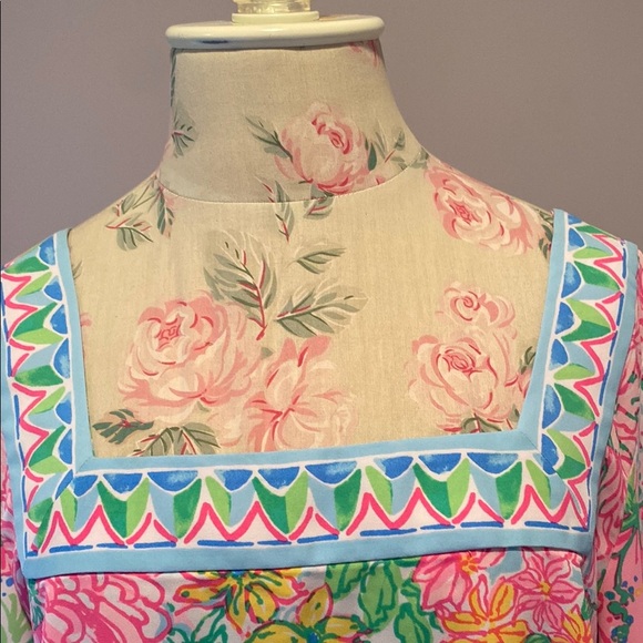 Lilly Pulitzer Pink and Blue Graphic Tie Front Blouse - Picture 4 of 9